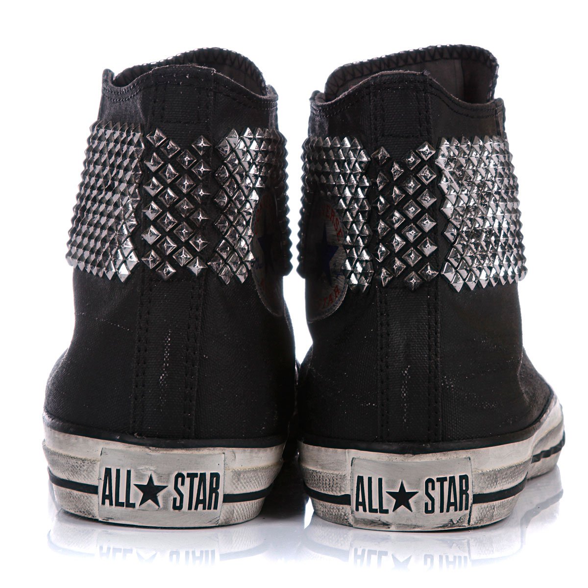 black converse with studs