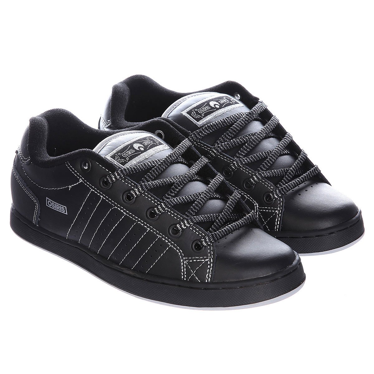 osiris-girls-black-white-silver-maldivian-hot-chicks